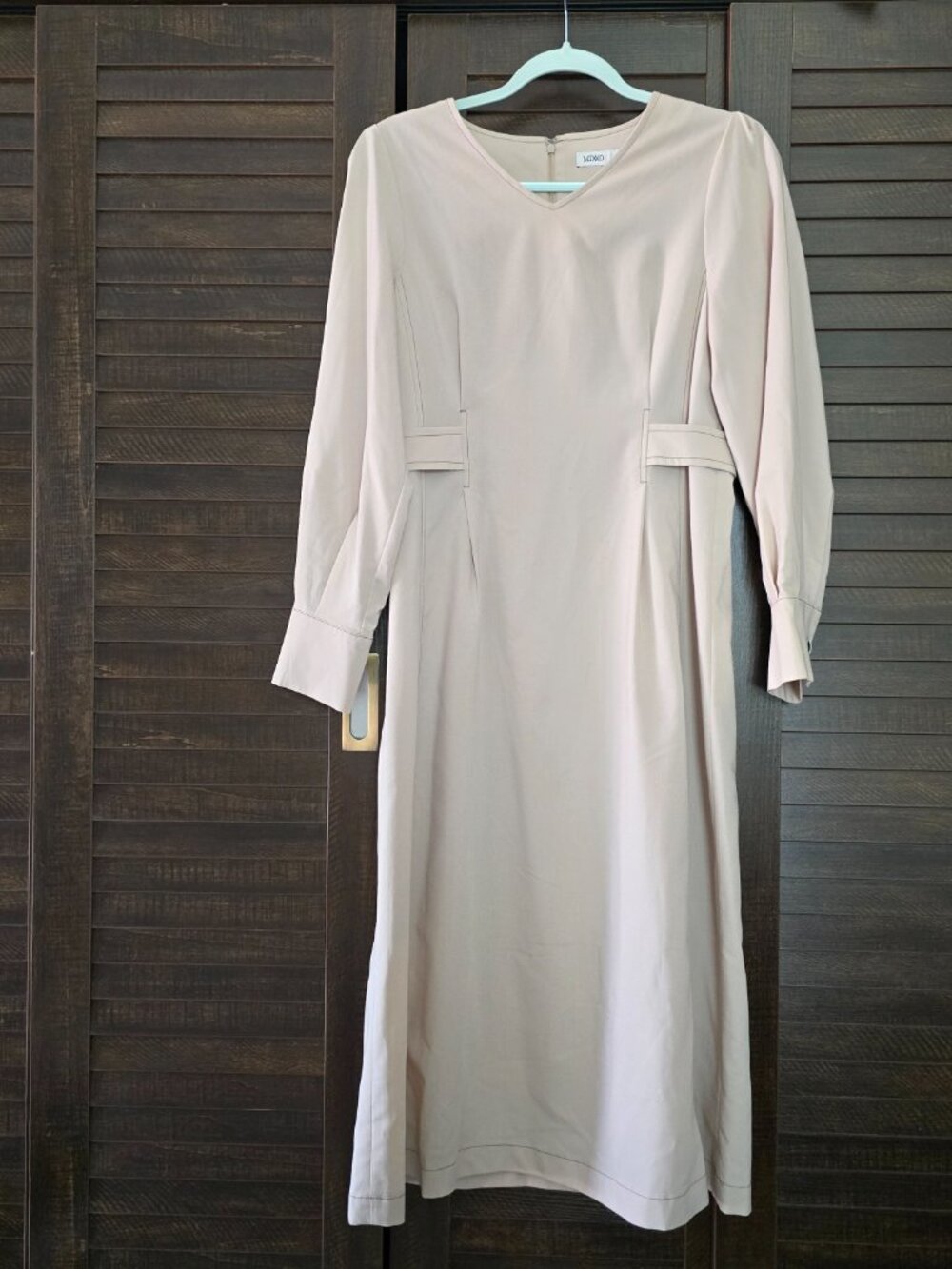 [NWT] MIXXO Elegant Beige V-Neck Stitch Long Dress - Size M